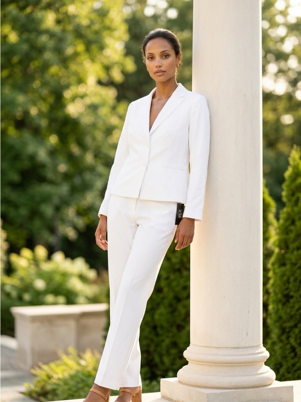 Le Suit Women's White Tailored Pantsuit